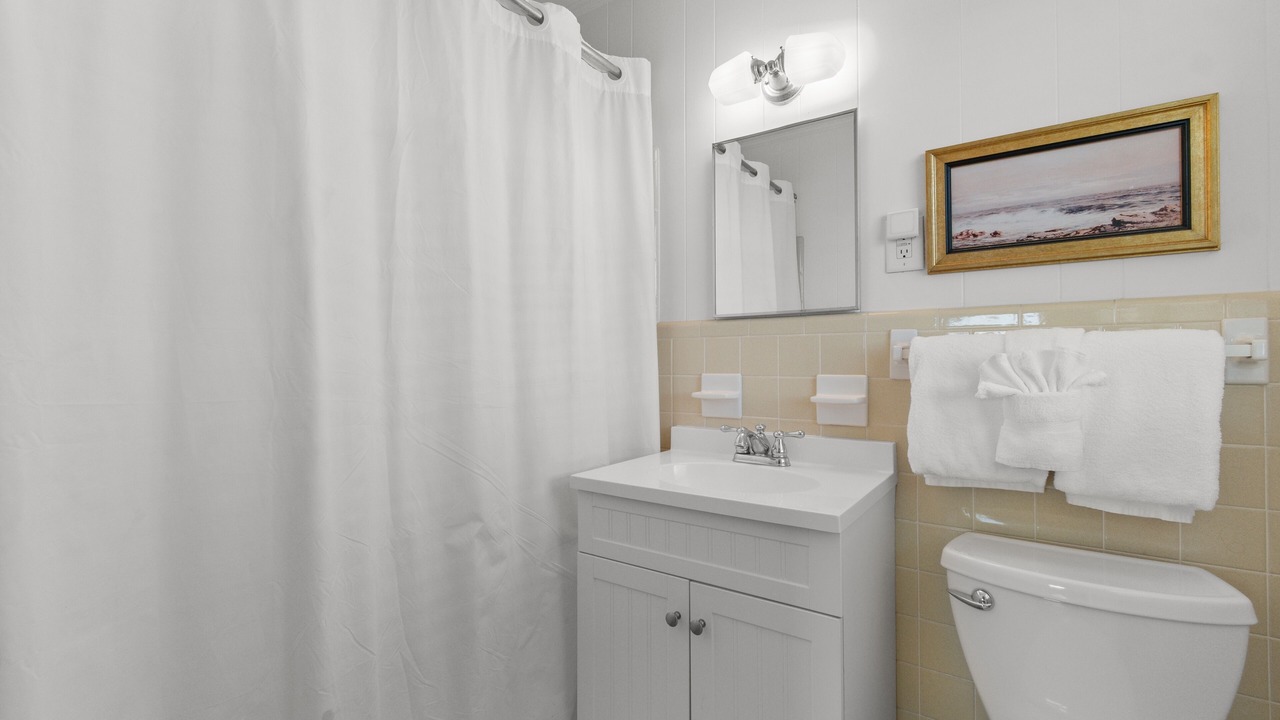 Photo of Bathroom in Inlet Harbour