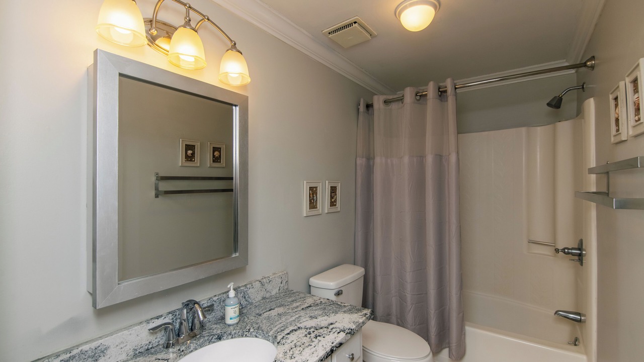 Photo of Bathroom in Ocean Ridge