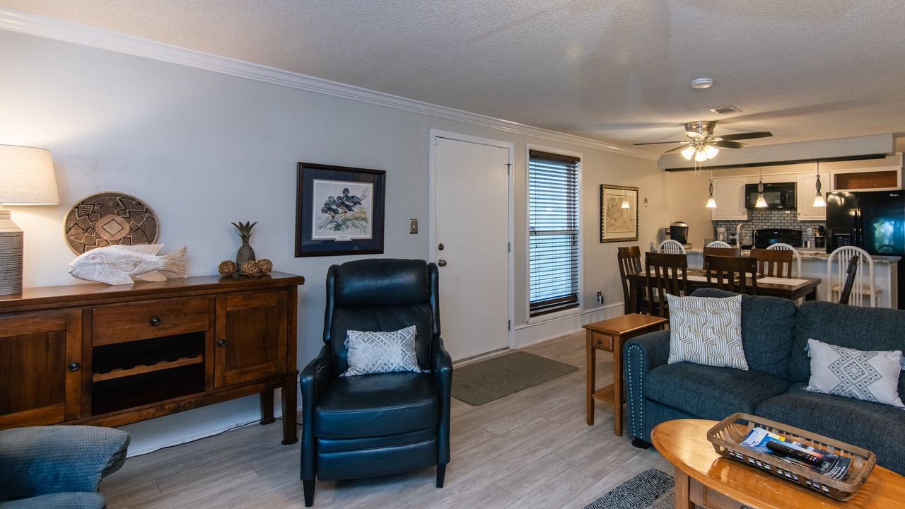 Photo of Livingroom in Ocean Ridge