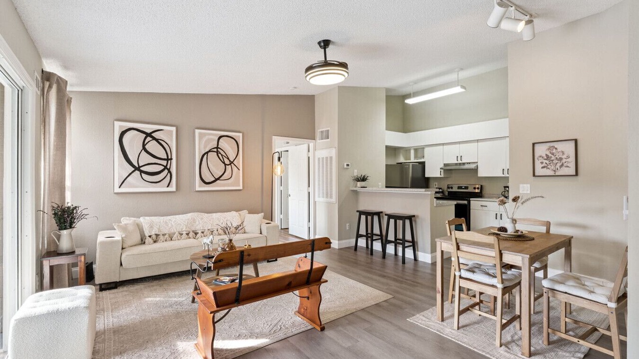 Photo of Livingroom in Park Central