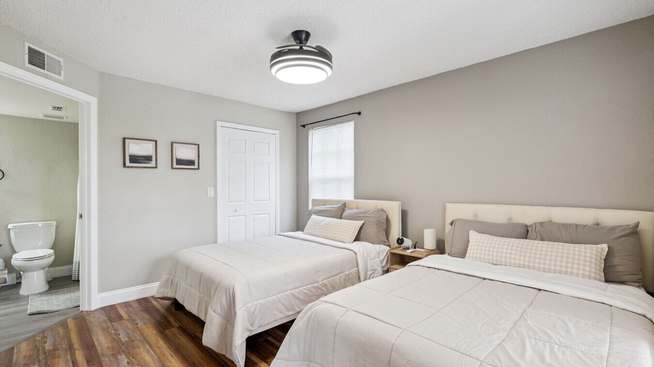 Photo of Bedroom in Park Central