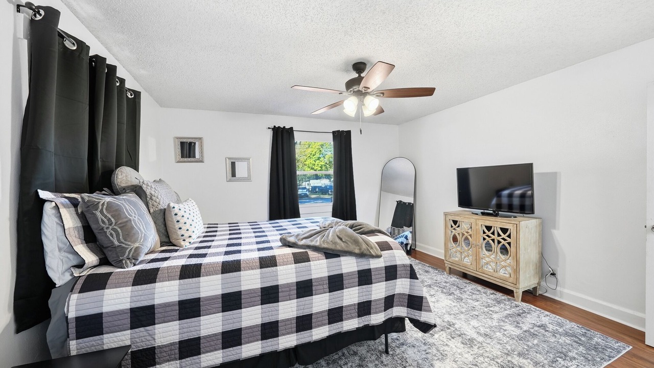 Photo of Bedroom in Plant City