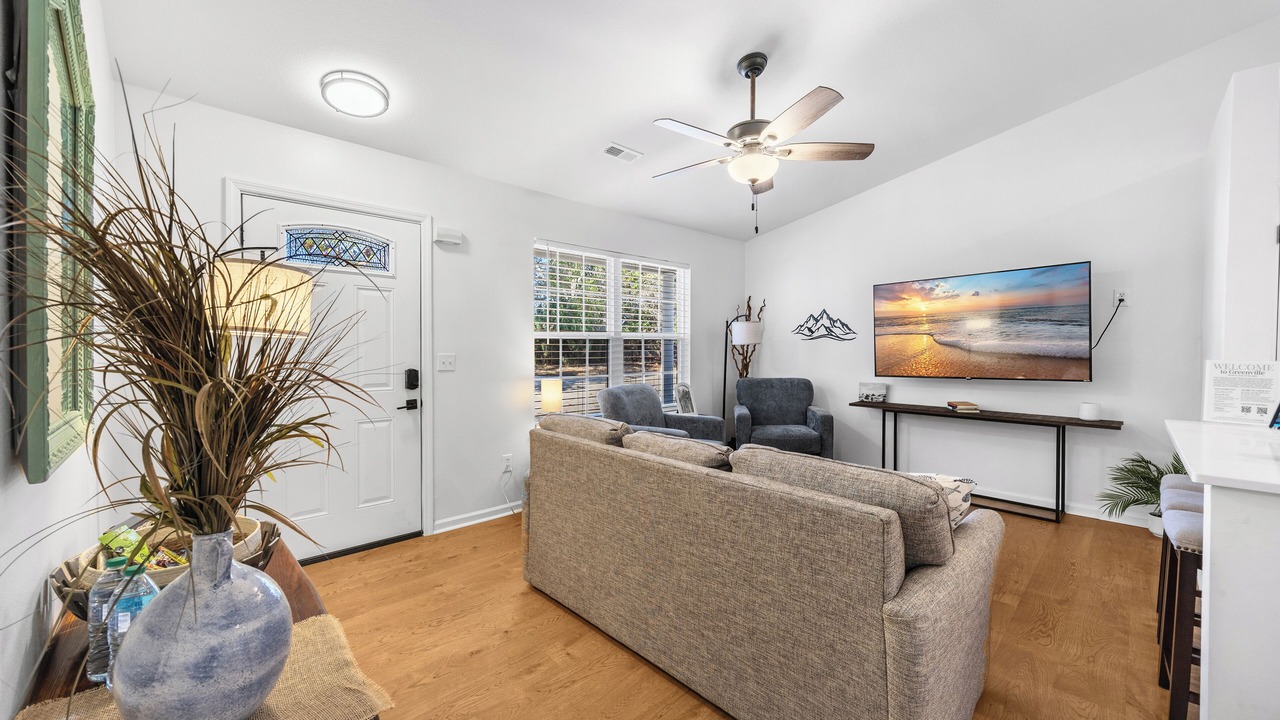 Photo of Livingroom in Conestee
