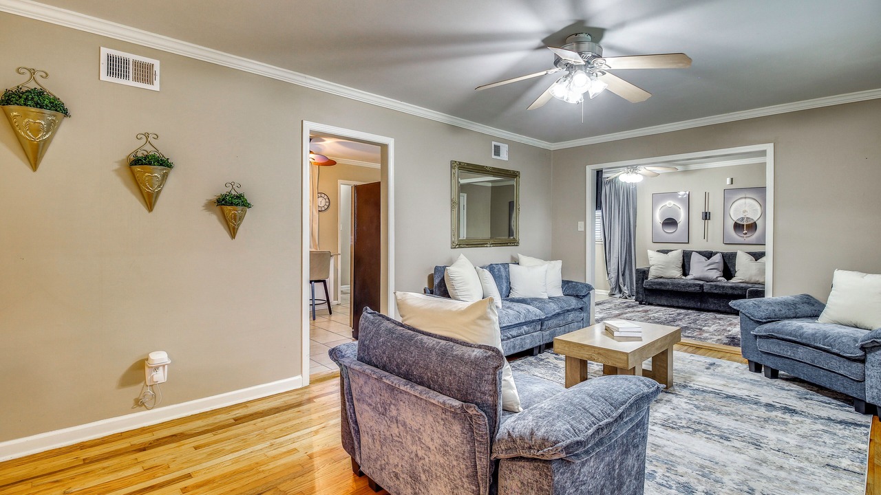 Photo of Bedroom in Midtown