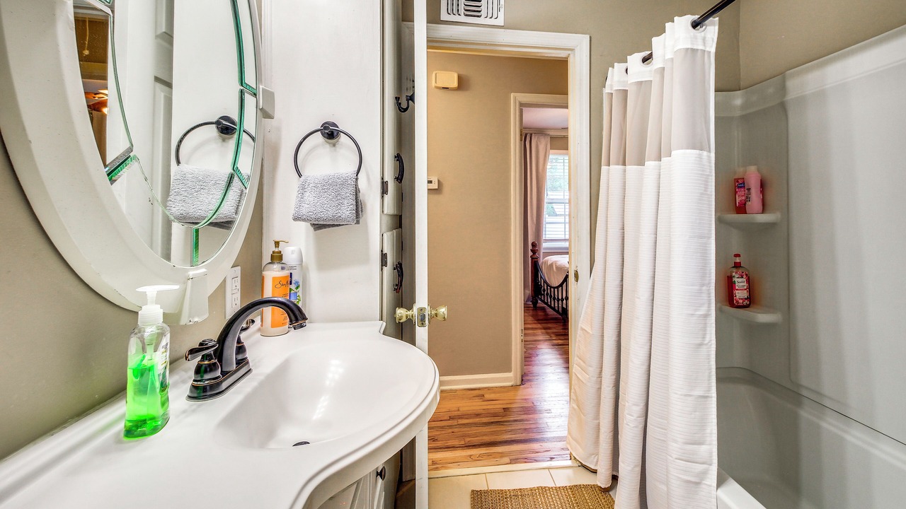 Photo of Bathroom in Midtown