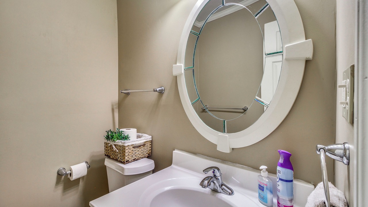 Photo of Bathroom in Midtown