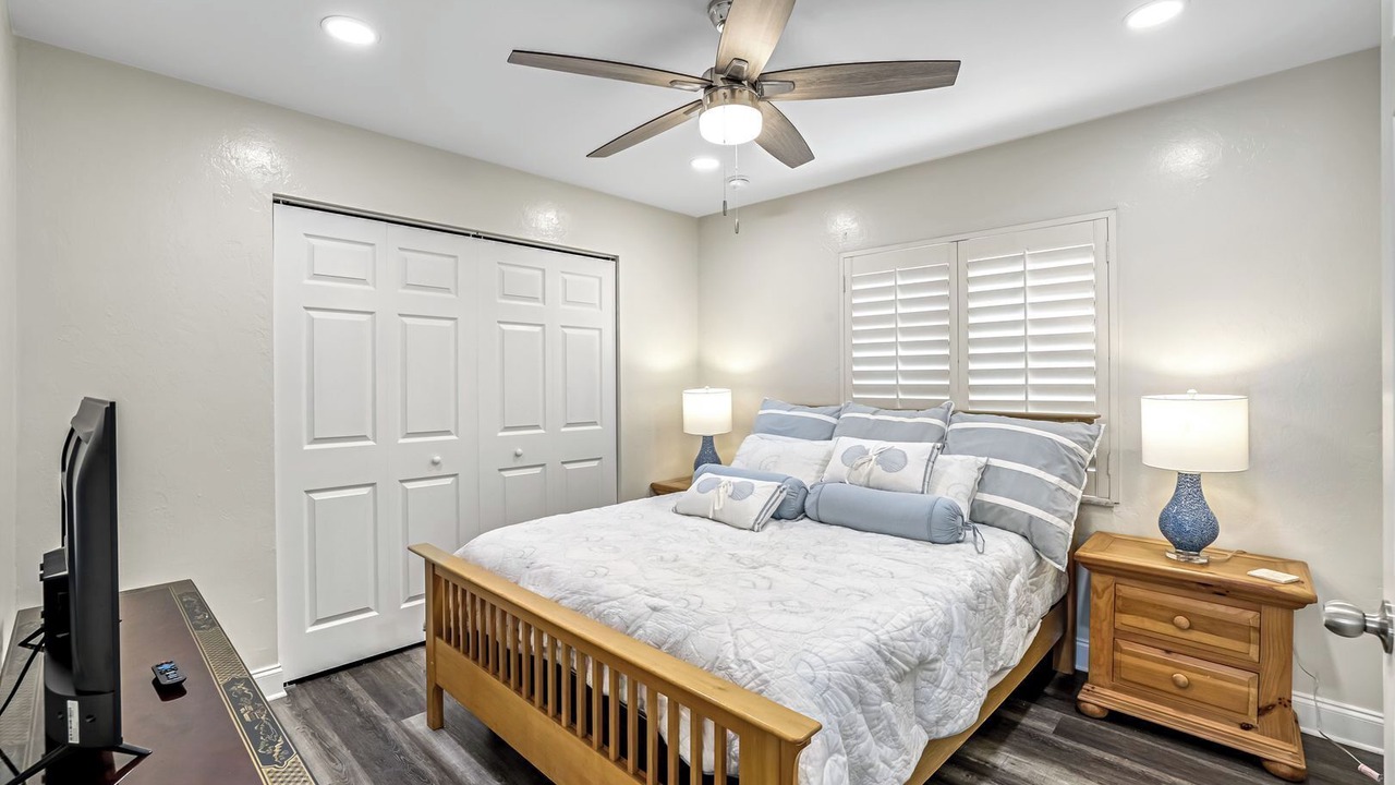 Photo of Bedroom in Isles of Capri
