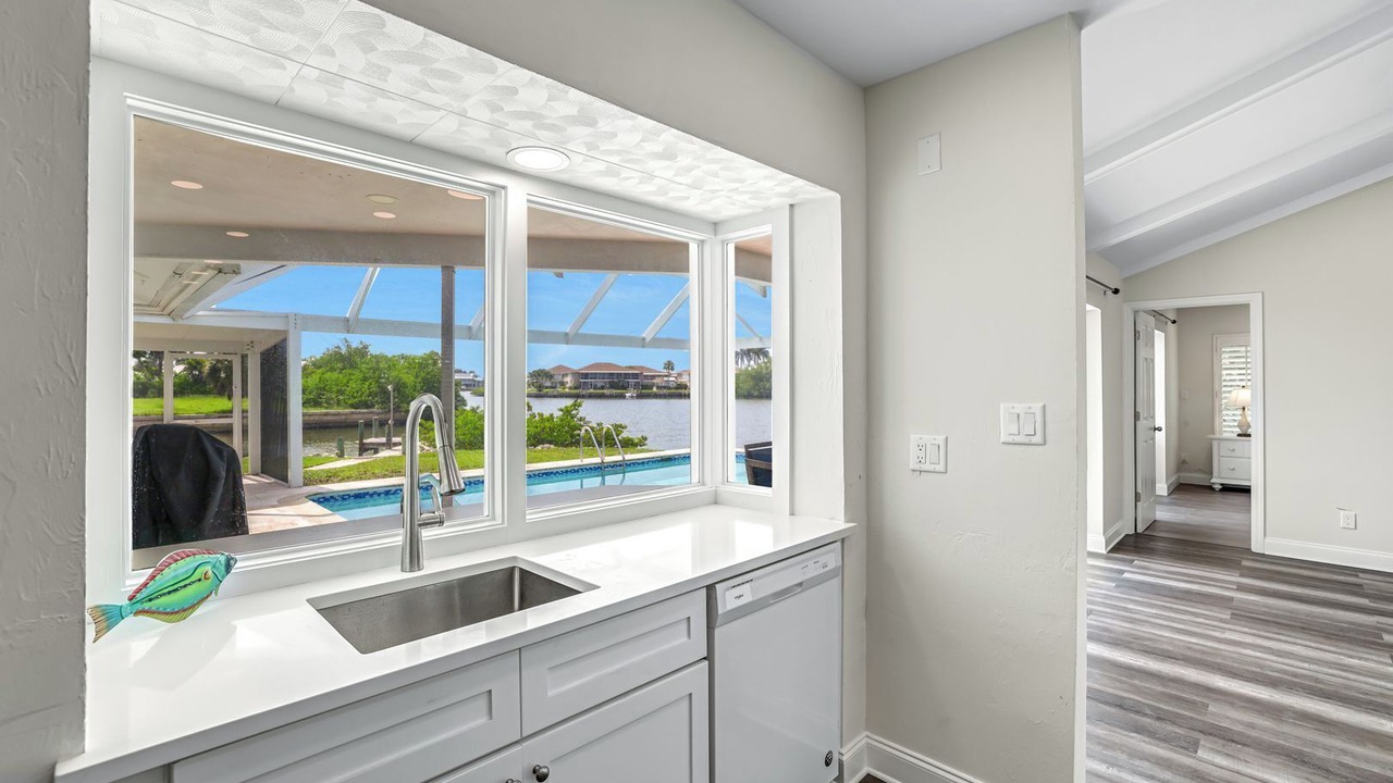 Photo of Kitchen in Isles of Capri