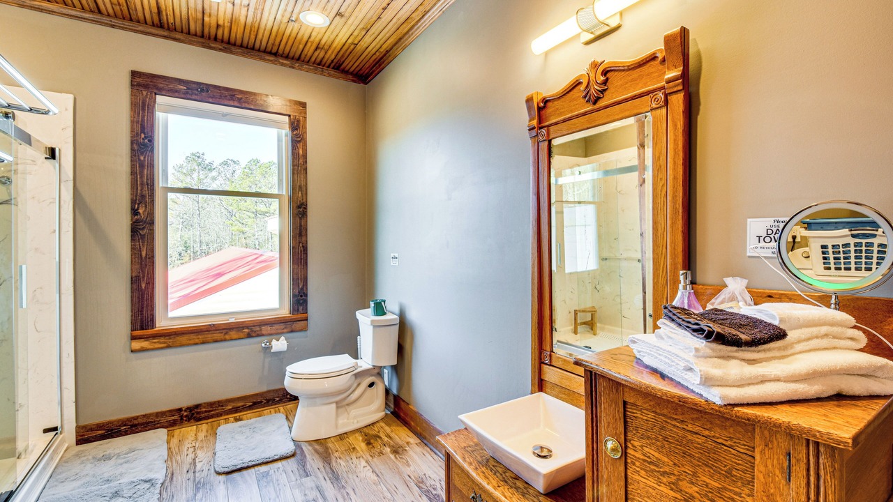 Photo of Bathroom in Seneca