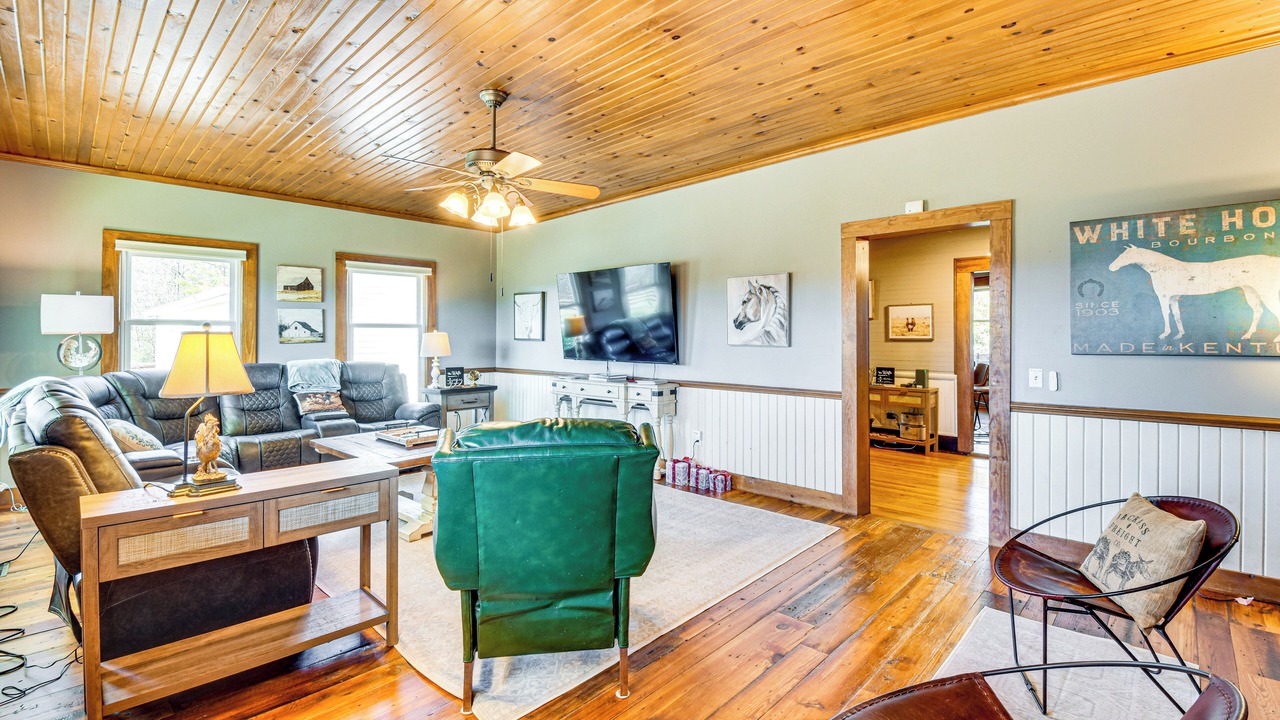 Photo of Bedroom in Seneca