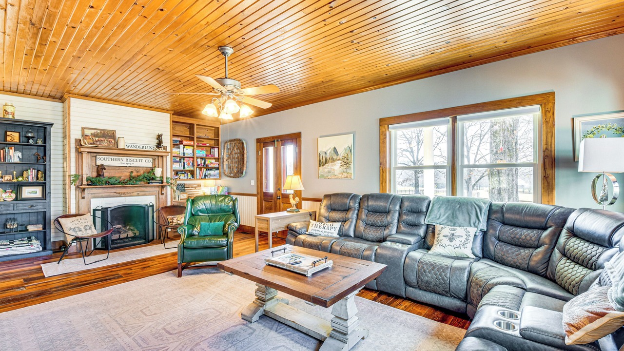 Photo of Livingroom in Seneca