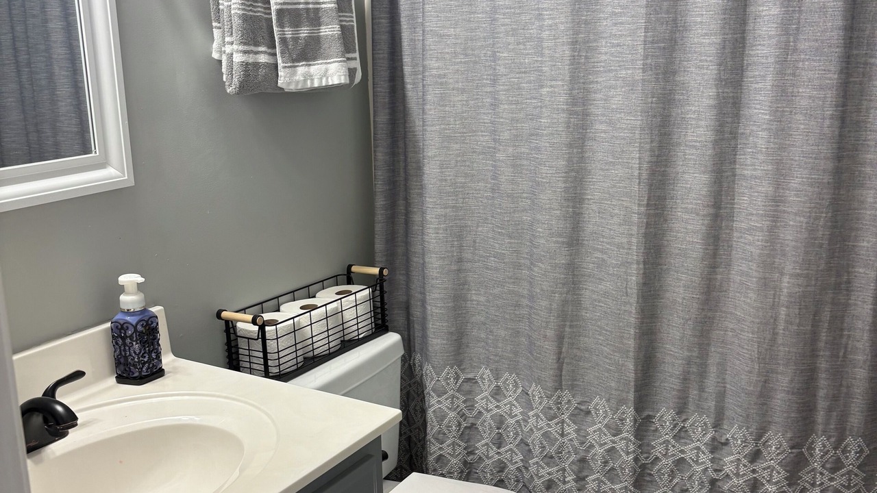 Photo of Bathroom in Plantation South