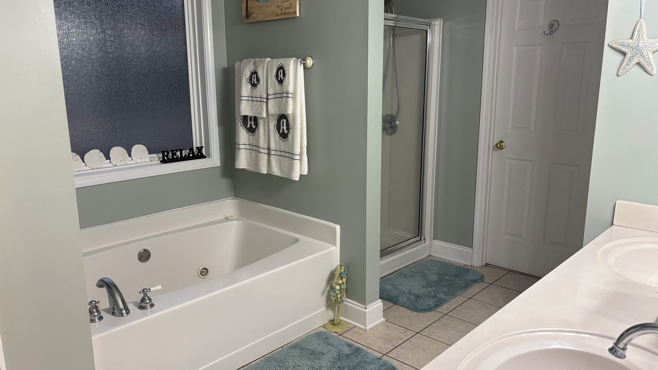 Photo of Bathroom in Plantation South