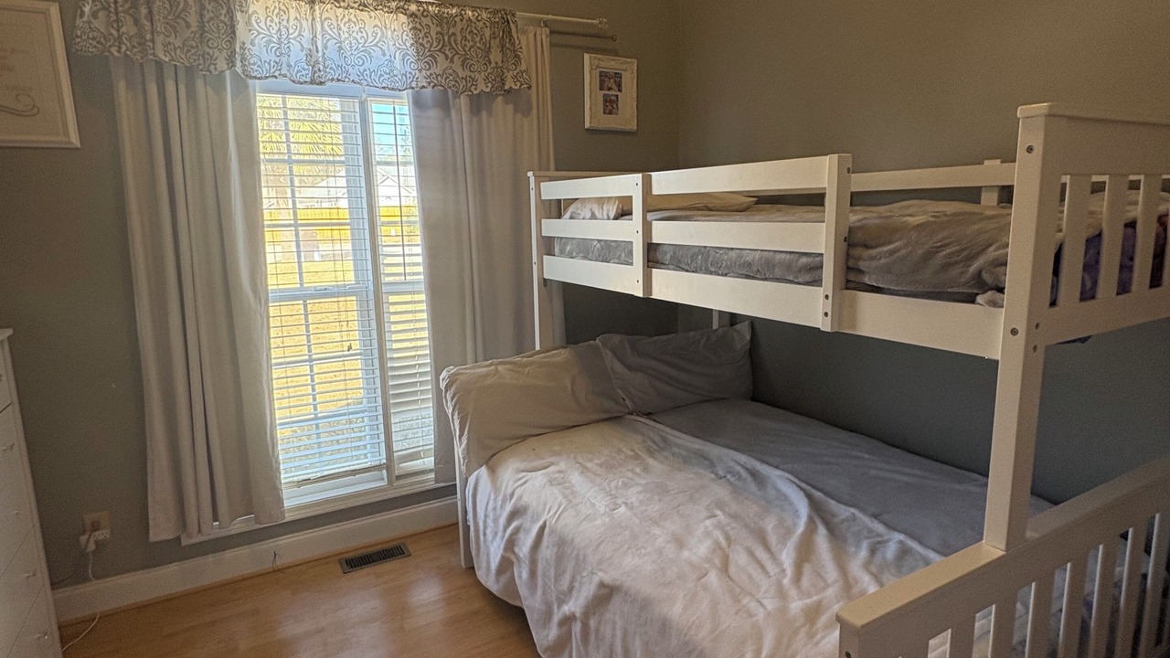 Photo of Bedroom in Plantation South