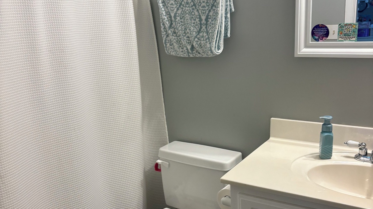 Photo of Bathroom in Plantation South