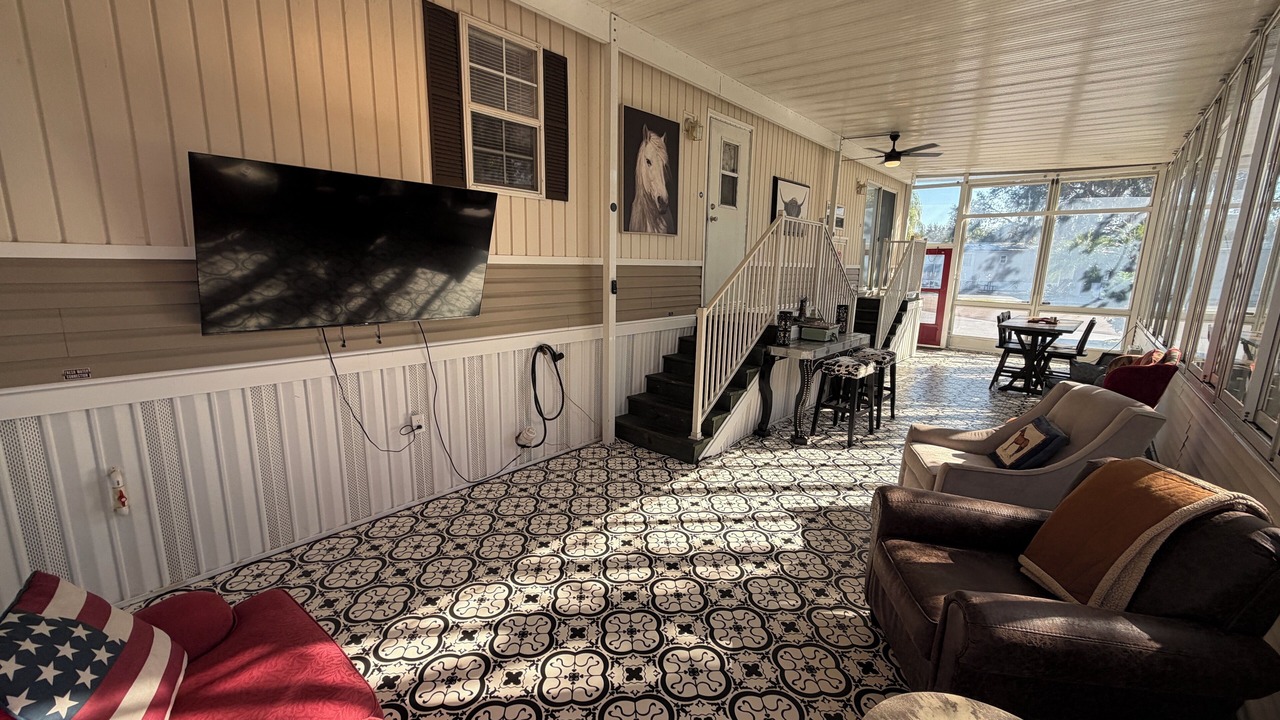 Photo of Livingroom in River Ranch