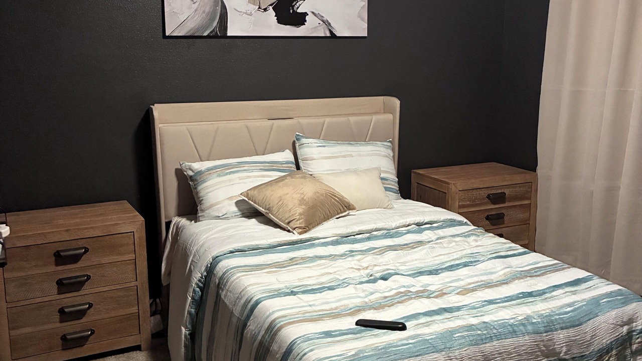 Photo of Bedroom in OakLeaf Plantation