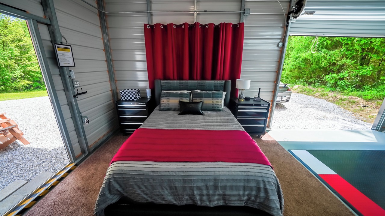 Photo of Bedroom in Robbinsville