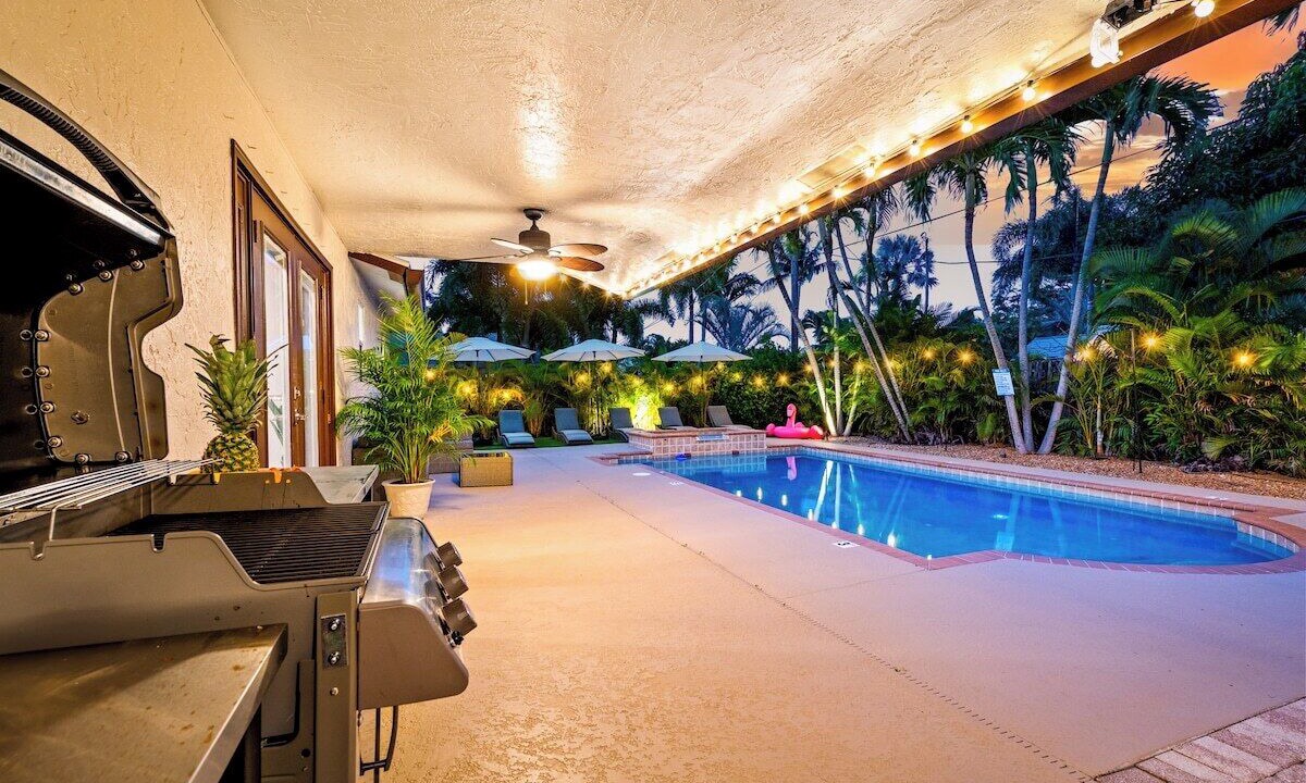 Photo of Outdoor in Tropic Palms