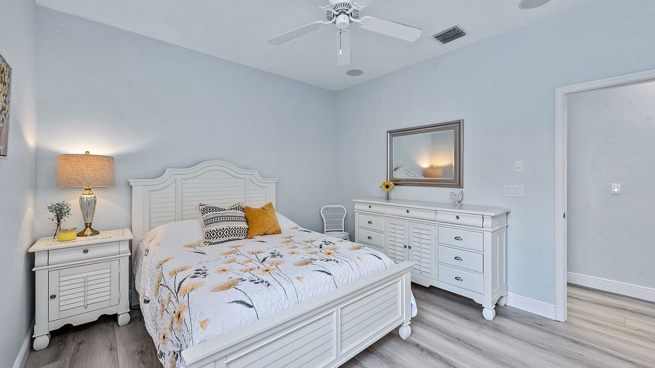Photo of Bedroom in Naples