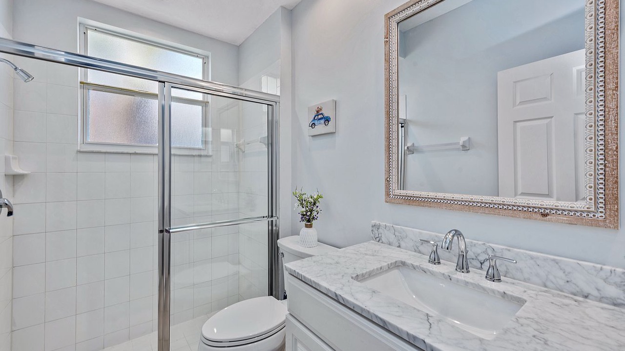 Photo of Bathroom in Naples