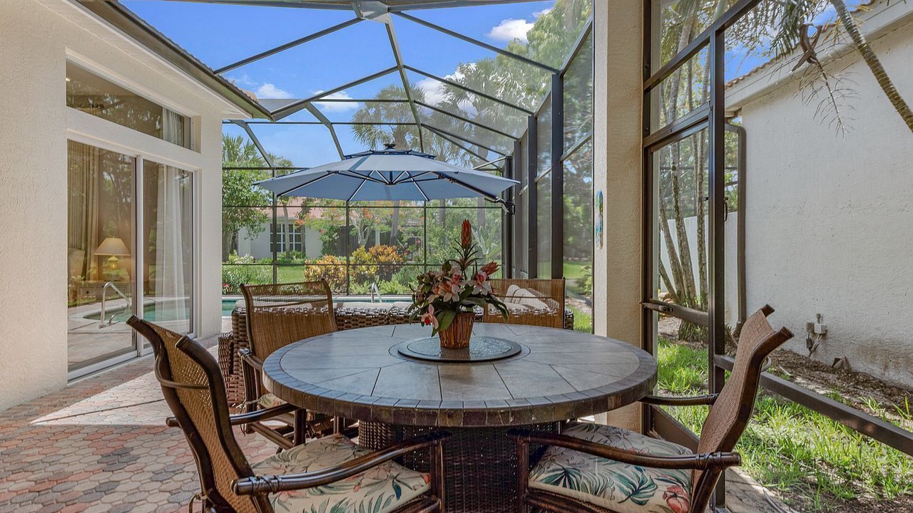 Photo of Outdoor in Naples