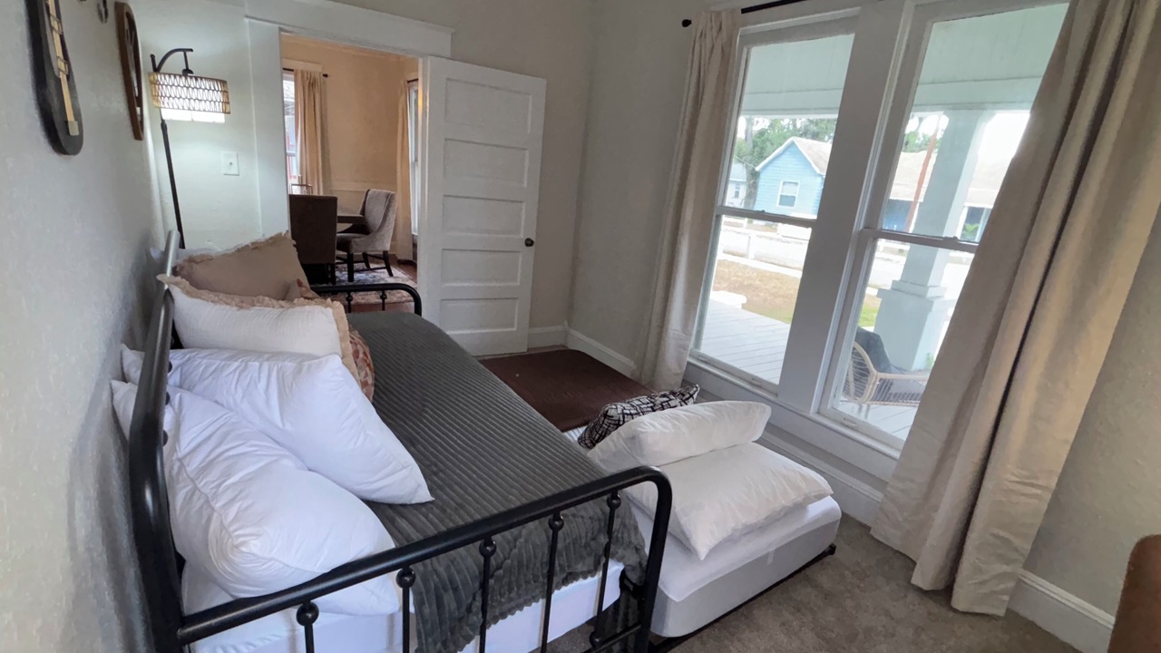 Photo of Bedroom in Plant City