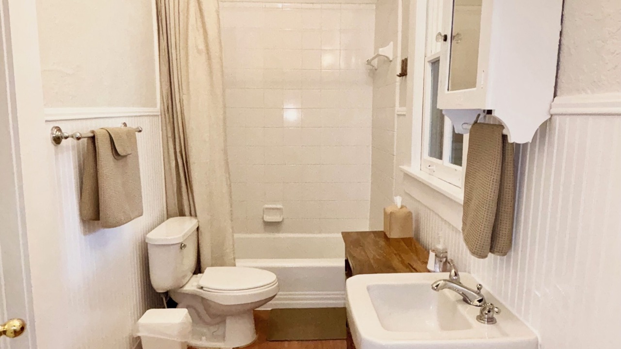Photo of Bathroom in Plant City