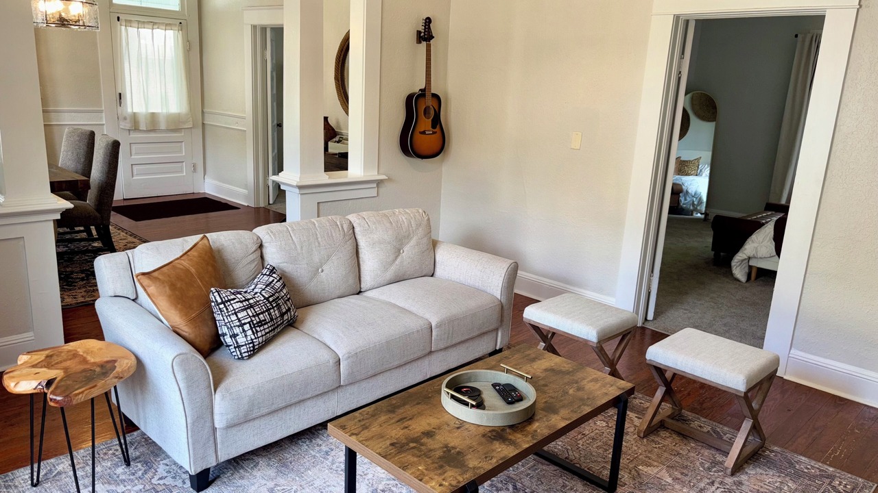Photo of Livingroom in Plant City