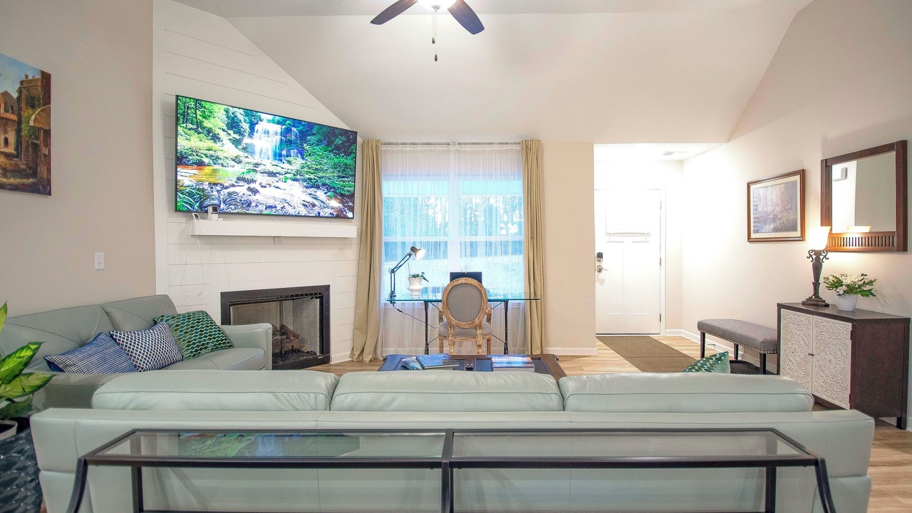 Photo of Livingroom in Woodruff