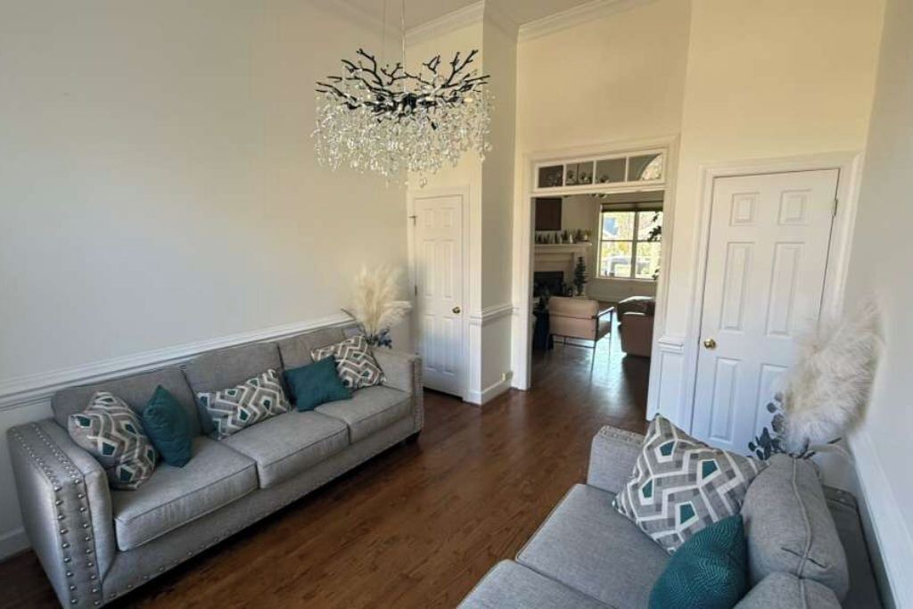 Photo of Livingroom in Evans