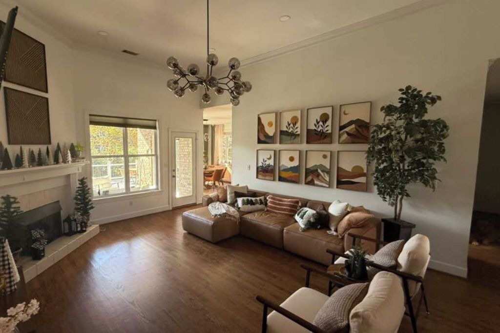 Photo of Livingroom in Evans