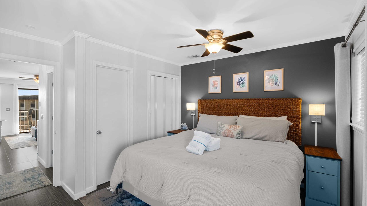 Photo of Bedroom in Folly Field