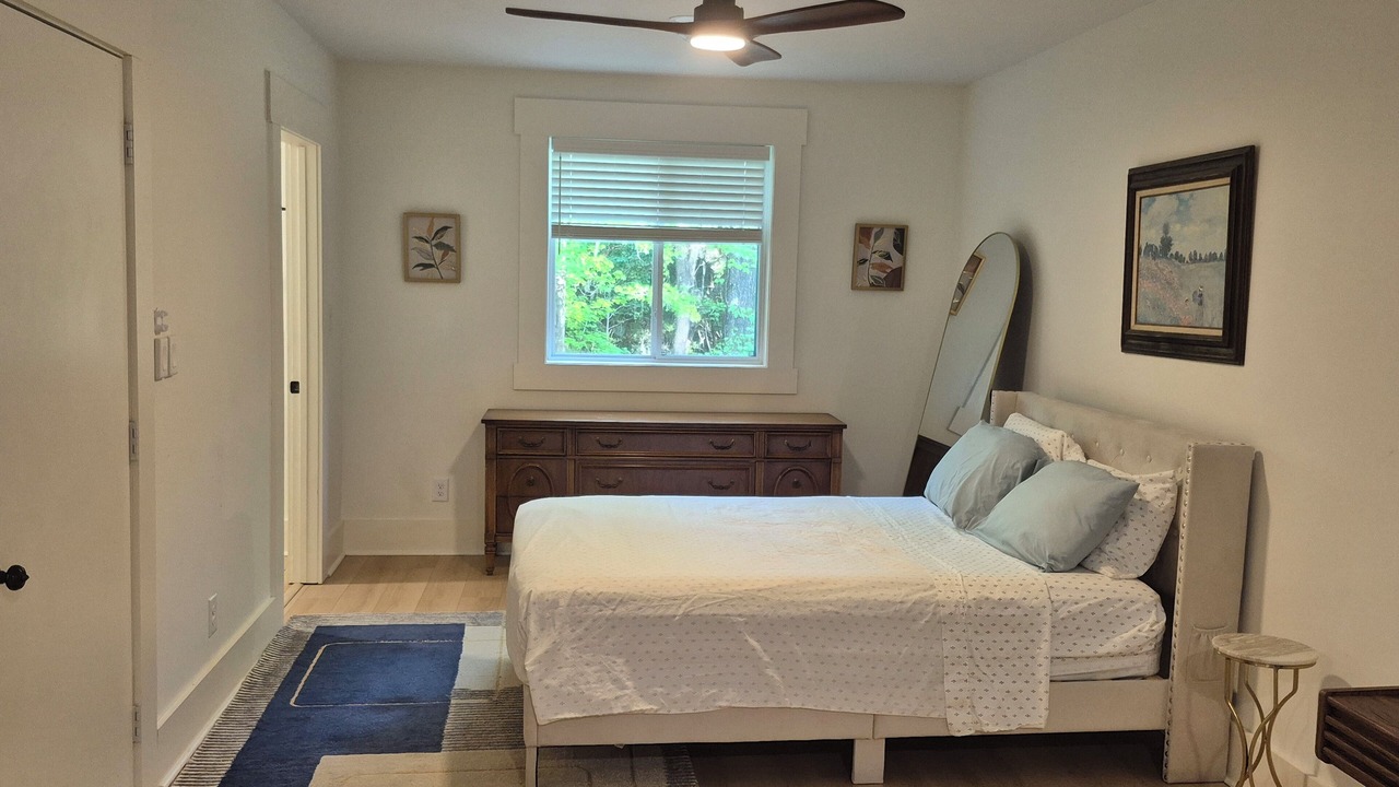 Photo of Bedroom in Hollywood
