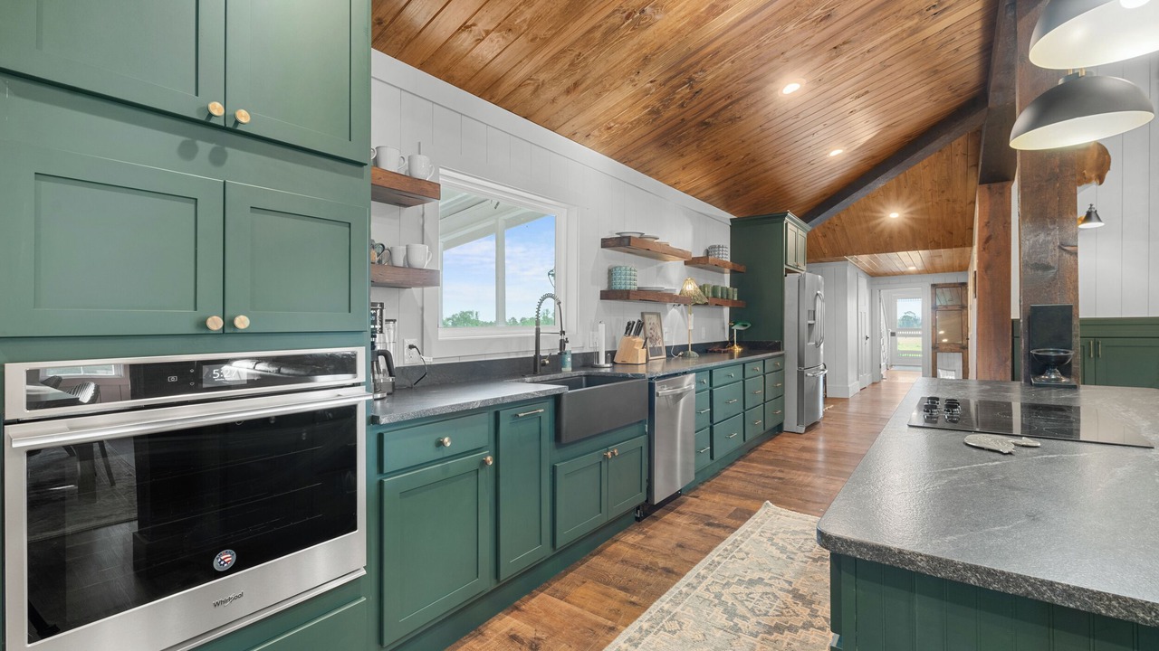 Photo of Kitchen in Tattnall County