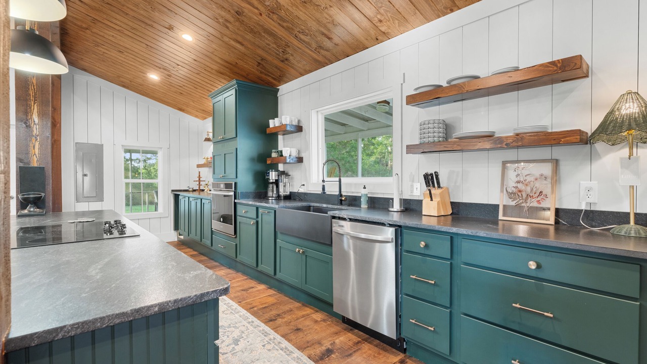 Photo of Kitchen in Tattnall County