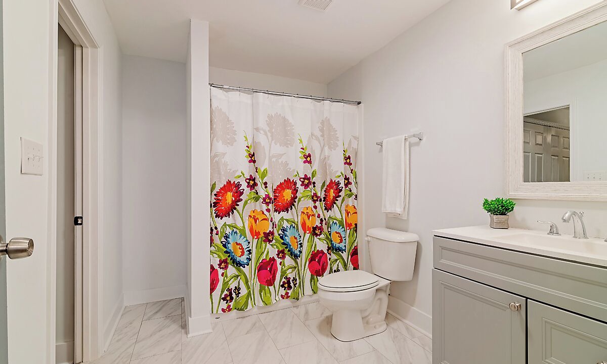 Photo of Bathroom in Metropolitan
