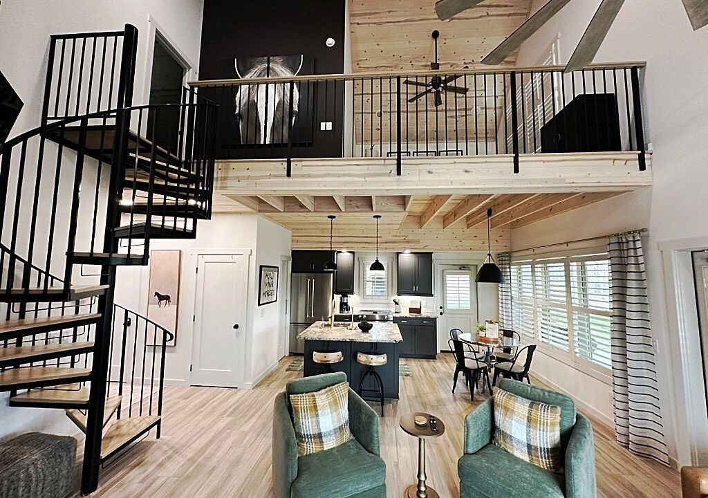 Photo of Livingroom in Gainesville