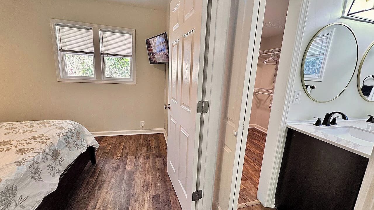 Photo of Bedroom in Shell Point
