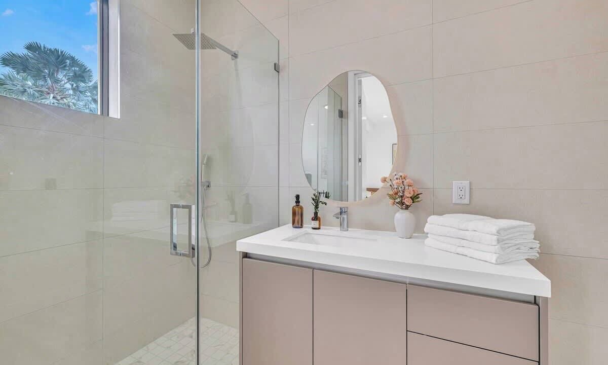 Photo of Bathroom in Lake Ridge