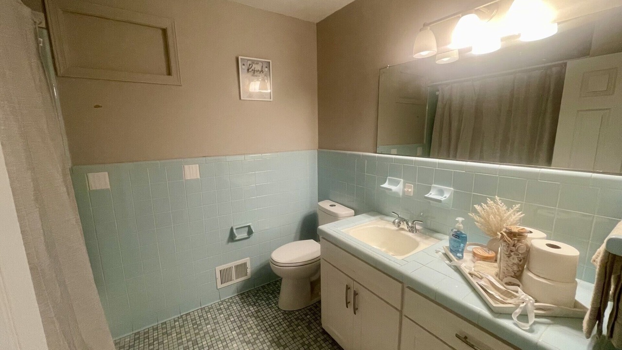 Photo of Bathroom in Gracewood
