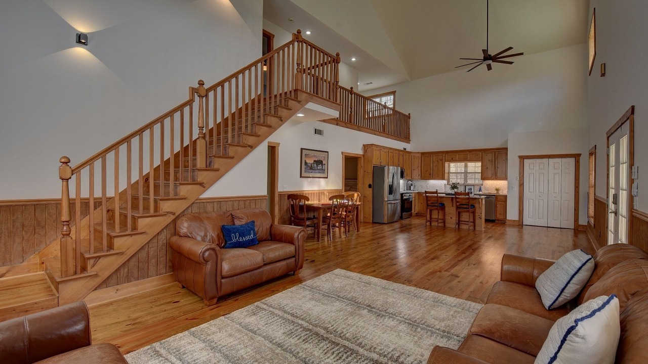 Photo of Livingroom in Gainesville