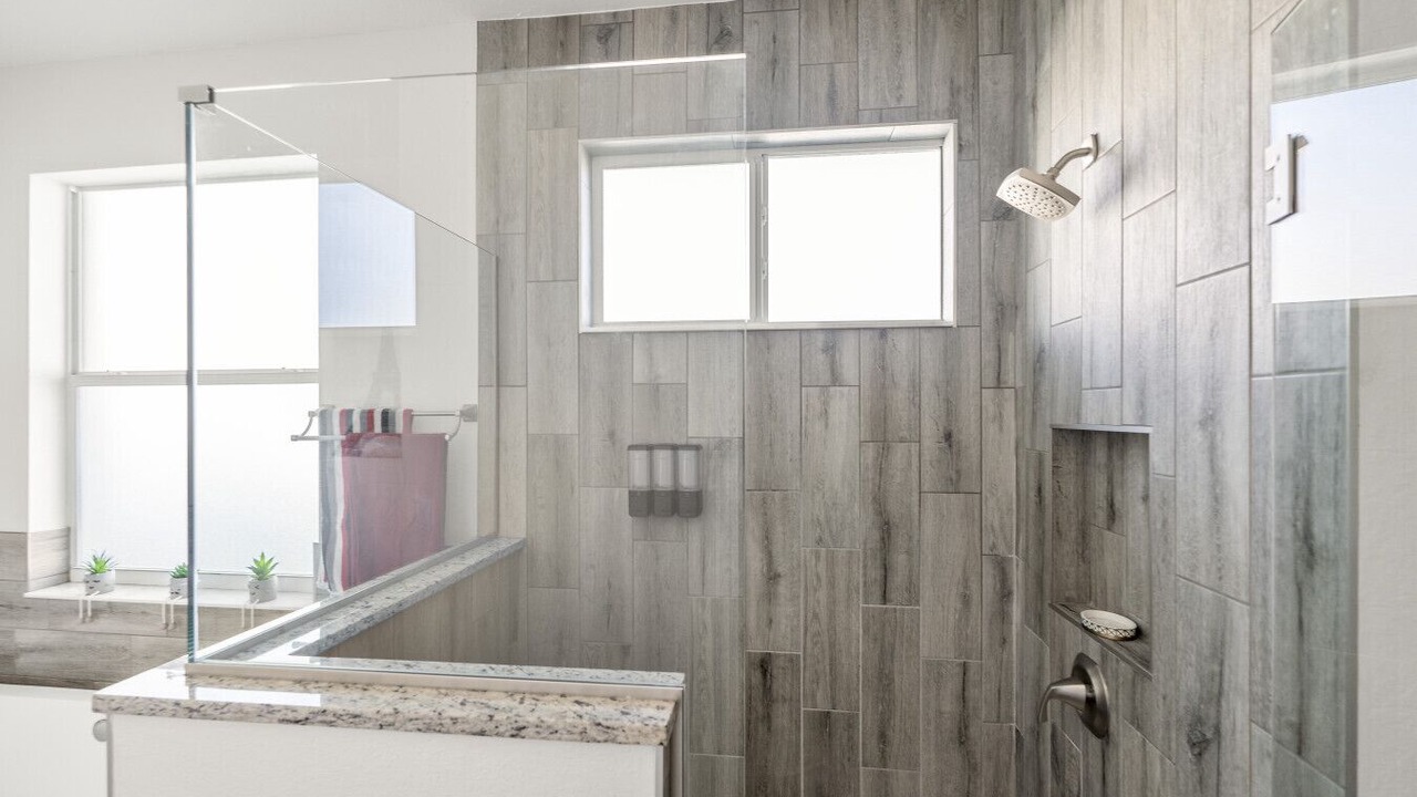 Photo of Bathroom in Trafalgar
