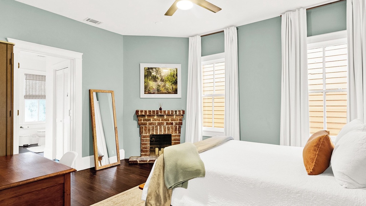 Photo of Bedroom in Thomas Square
