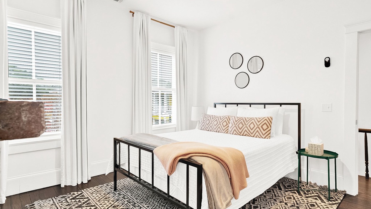 Photo of Bedroom in Thomas Square