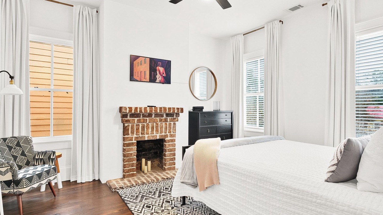 Photo of Bedroom in Thomas Square