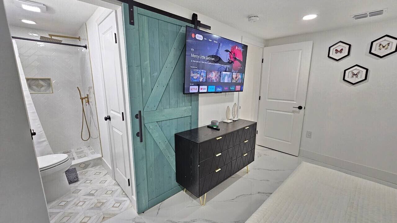 Photo of Bedroom in Fairview Shores
