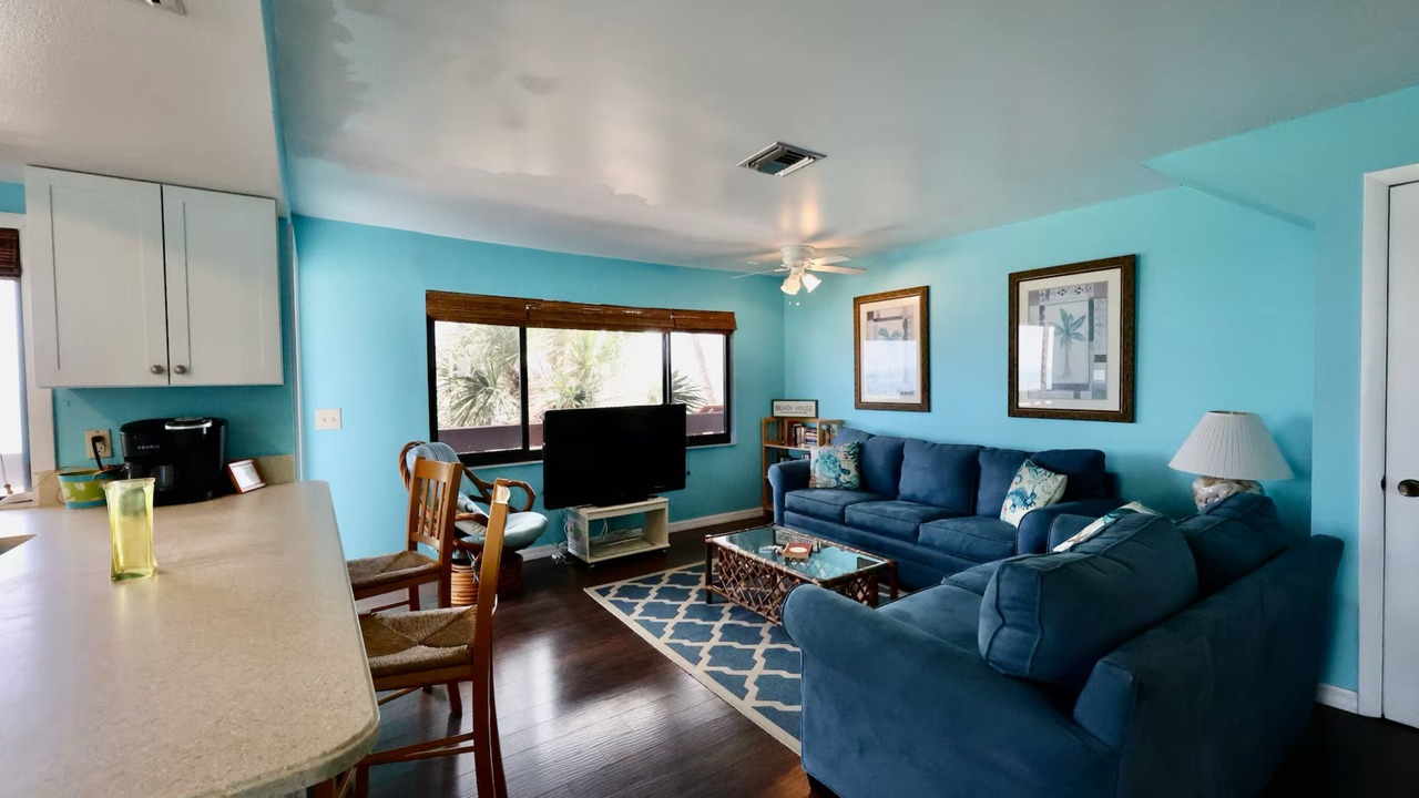 Photo of Livingroom in Bokeelia