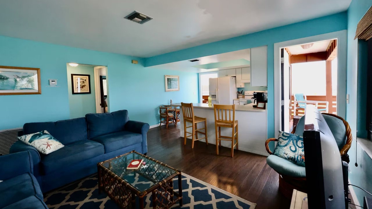 Photo of Livingroom in Bokeelia