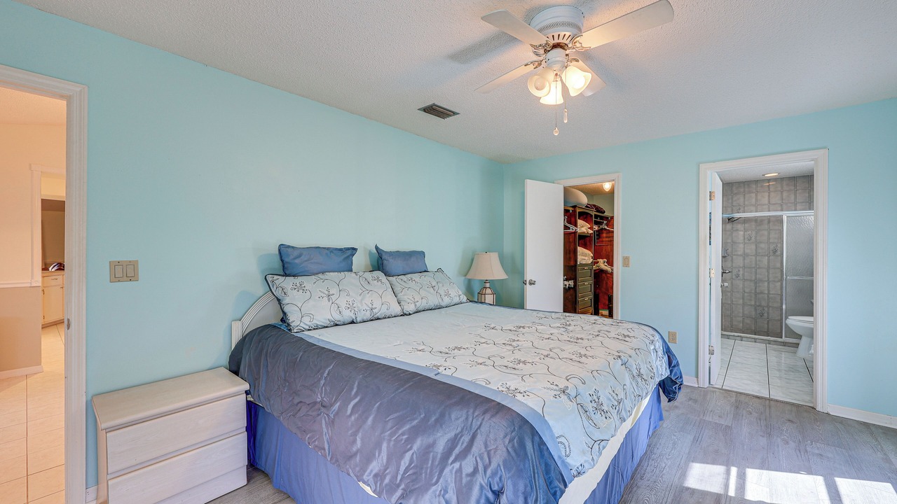 Photo of Bedroom in Harbour Heights